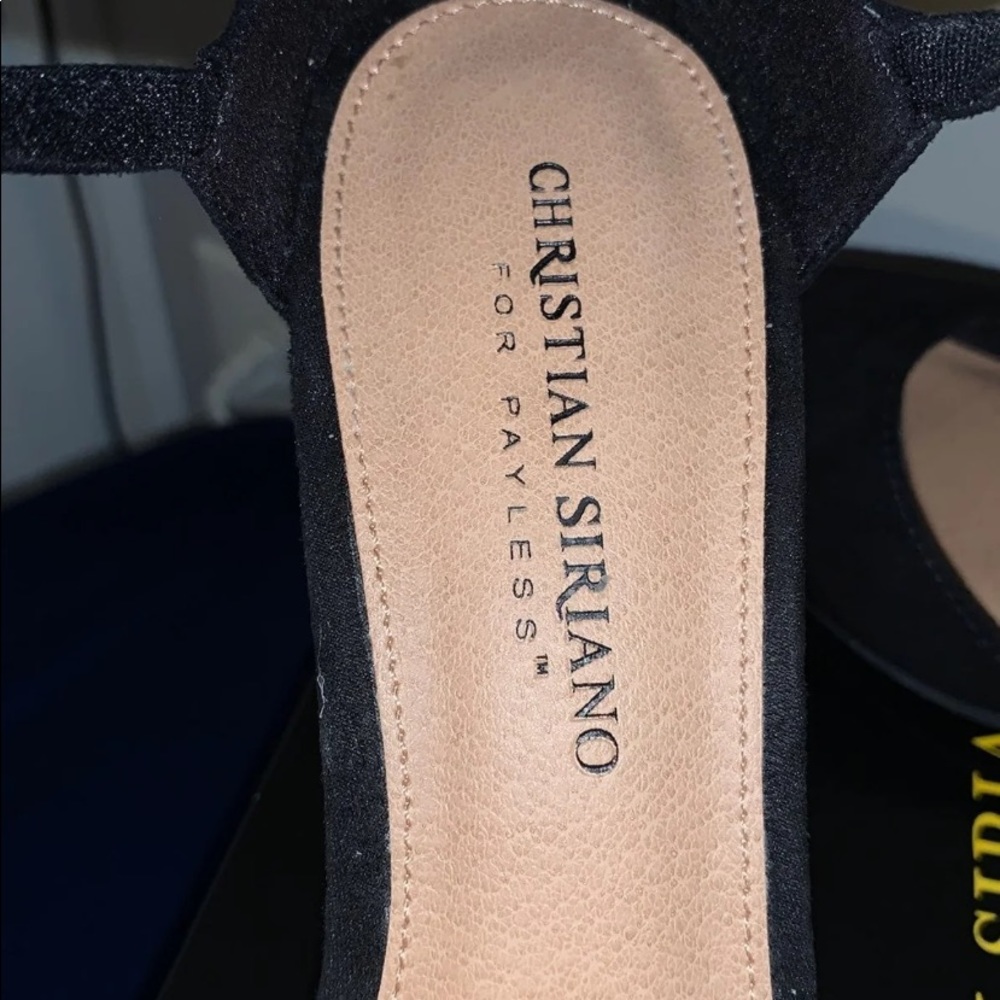 Heels - Picture 2 of 3